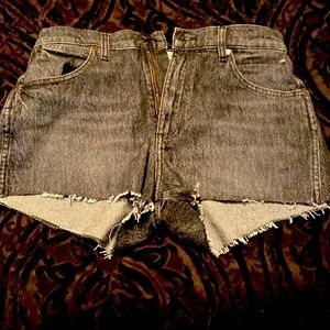 NEW WITH TAG WRANGLER SIZE 28 SHORTS